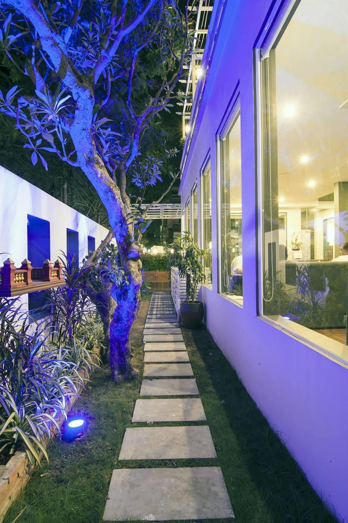 The Blue Corner Boutique Hotel Phnom Penh Exterior foto