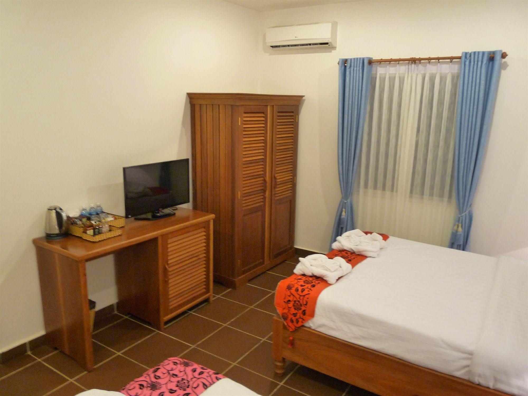 The Blue Corner Boutique Hotel Phnom Penh Exterior foto