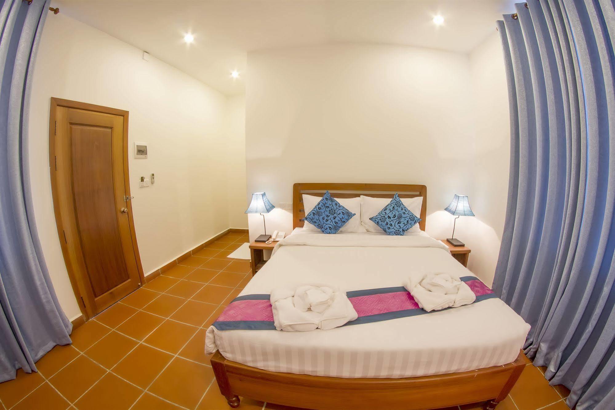 The Blue Corner Boutique Hotel Phnom Penh Exterior foto
