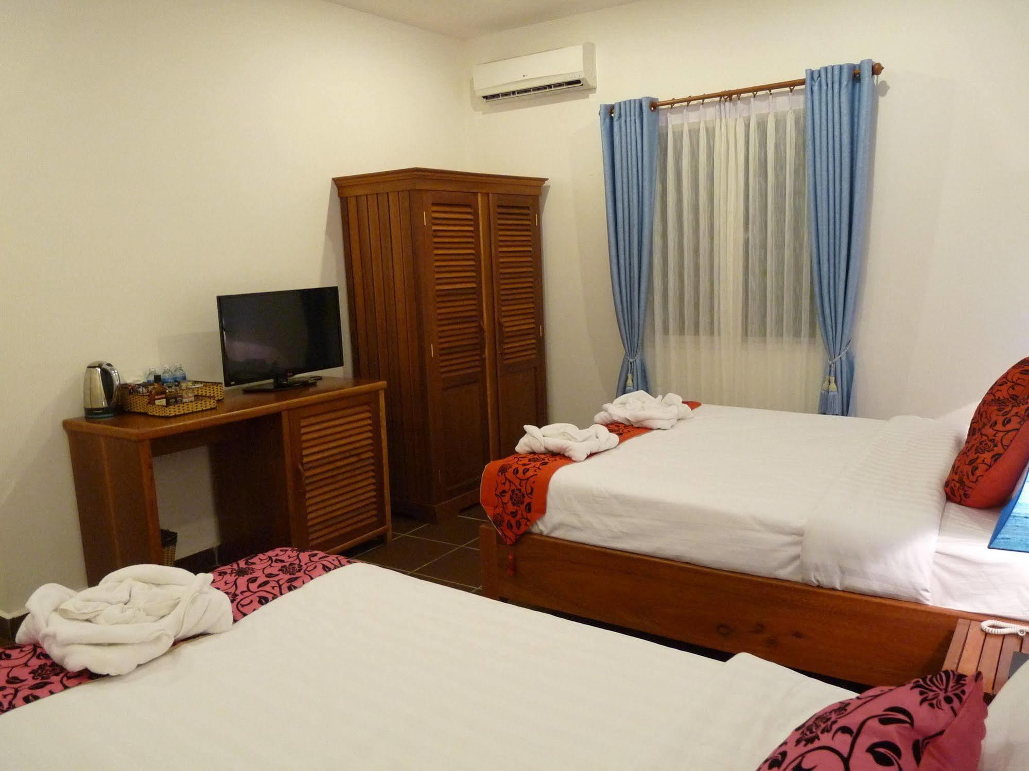 The Blue Corner Boutique Hotel Phnom Penh Exterior foto