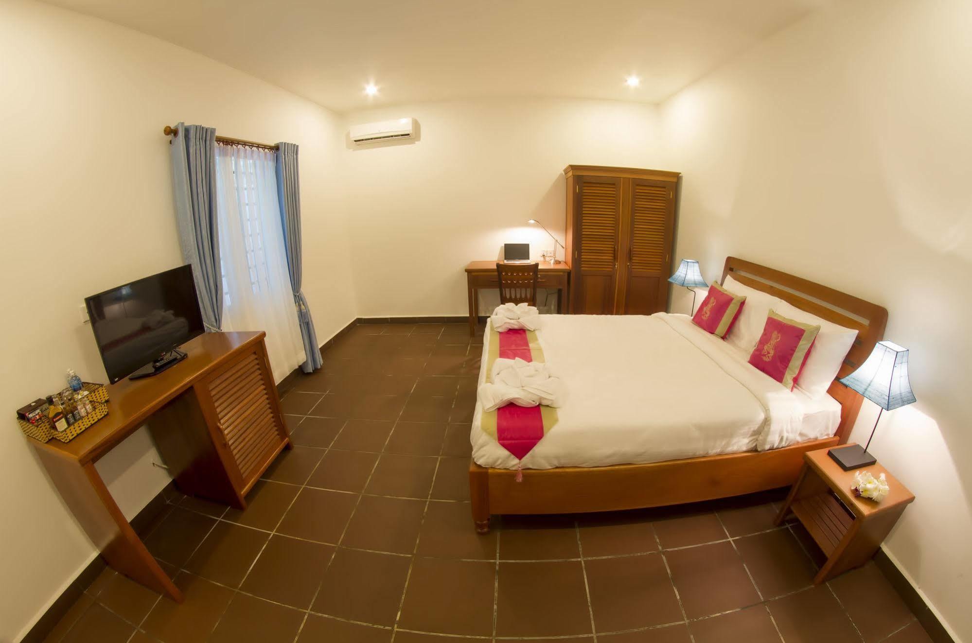 The Blue Corner Boutique Hotel Phnom Penh Exterior foto